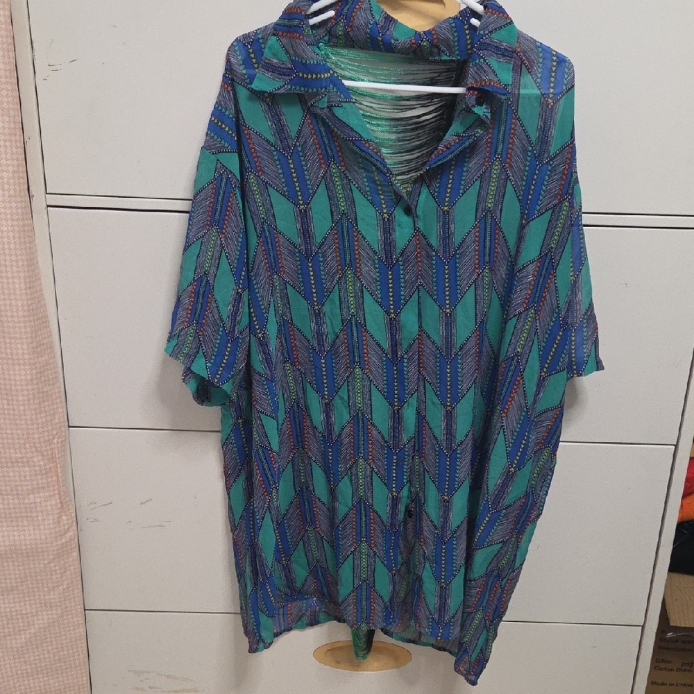 Lucy Blue and Green Geometric Pattern Shirt 5xlarge [1998]